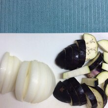 ごま油で美味しい 茄子と玉ねぎの味噌汁 レシピ 作り方 By ハトリーナ 楽天レシピ ごま油で美味しい 茄子と玉ねぎの味噌汁 レシピ 作り方 By ハトリーナ 楽天レシピ